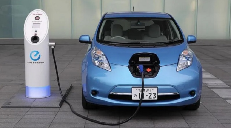 Autorizan la importación de autos eléctricos, híbridos y con combustibles de hidrógeno