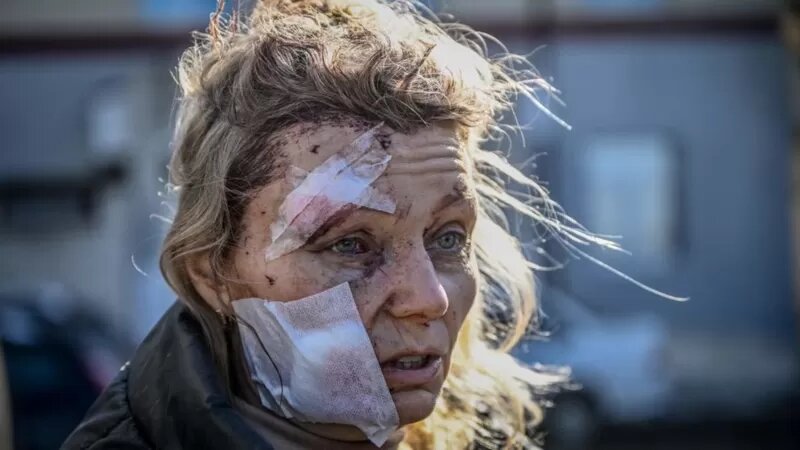 Rusia invade Ucrania: cómo saber si lo que estás viendo sobre el conflicto es real o son «fake news»