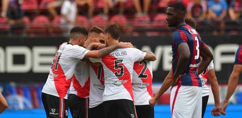 River triunfó en el clásico ante San Lorenzo y es puntero
