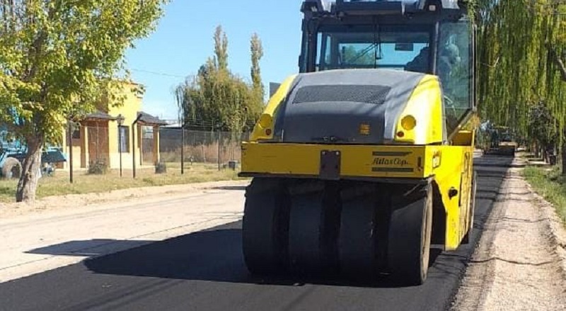 Se asfalta el barrio Sol de Mayo en Cuadro Nacional