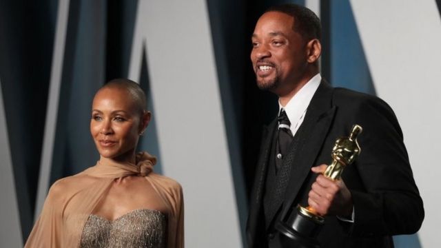 Will Smith renuncia a la Academia de los Oscar por una bofetada