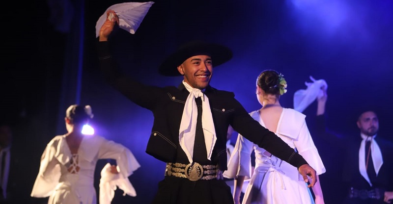 A sala llena se desarrolló la Velada de Gala en el Roma