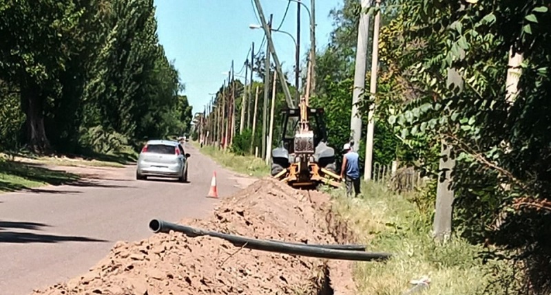 Agua potable: el municipio trabaja con prestadores de distritos y extiende 16 km de nueva cañería