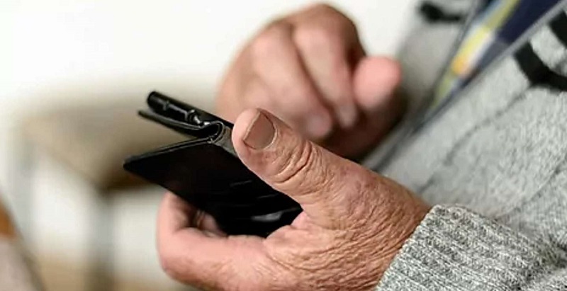 Cuento del tío a un jubilado: murió por un ataque de nervios tras el robo de $130 millones