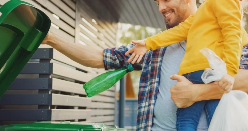 Día mundial del reciclaje: qué hacer con las pilas, dónde poner el telgopor y otras 8 dudas resueltas