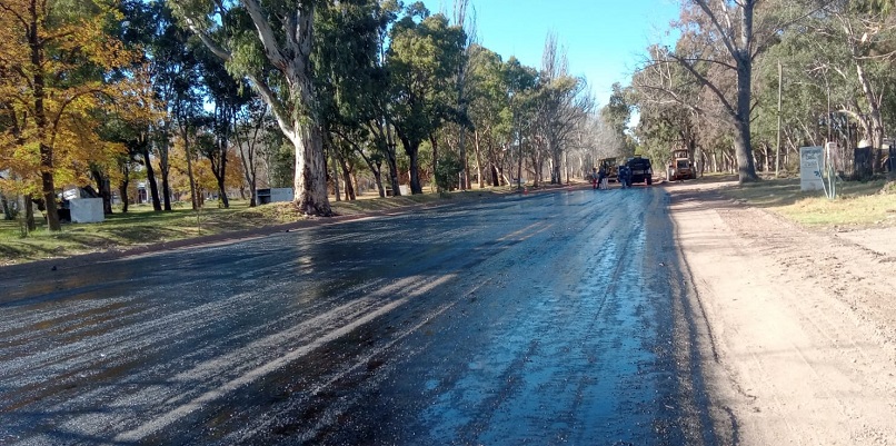 Está la base lista para asfaltar la calle Tulio Angrimán
