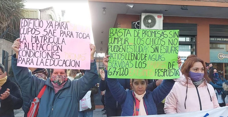 No tienen gas y estudian en containers: el drama de los alumnos de una escuela de Virrey del Pino