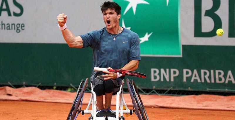 Gustavo Fernández venció al uno del mundo y es finalista de Roland Garros en tenis adaptado
