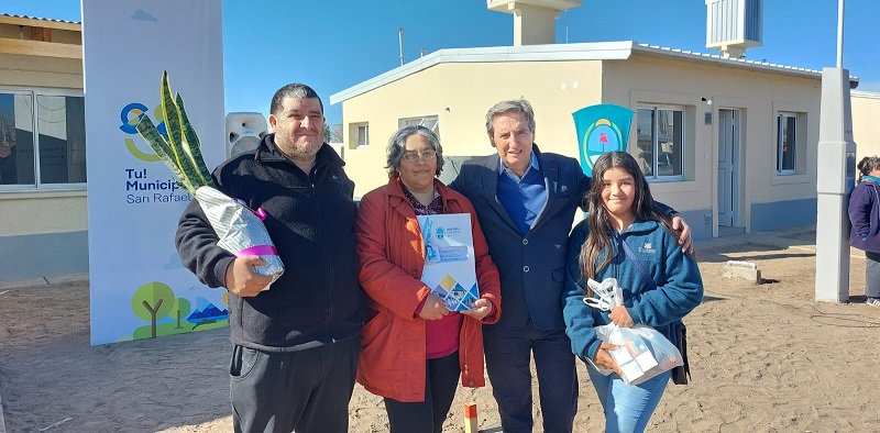 El Intendente Félix participó en la entrega de viviendas en Atuel Norte