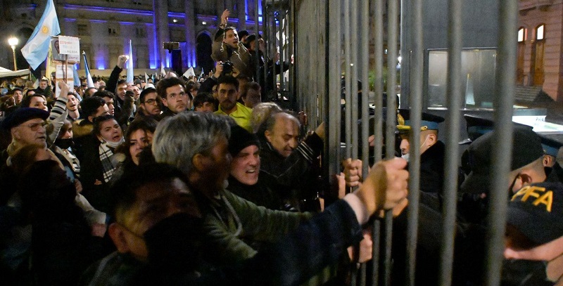 Banderazo del 9J: miles de personas marcharon en todo el país con reclamos al Gobierno