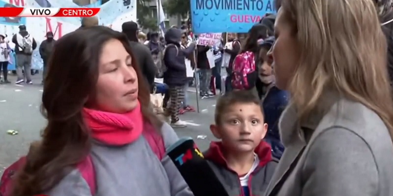 “Nos quieren mandar a trabajar y eso no es justo”: el reclamo de una beneficiaria de un plan social que se hizo viral