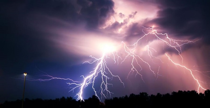 Se viene la Tormenta de Santa Rosa con 120 mm de lluvia y vientos de hasta 90 km/h: a qué provincias afectará
