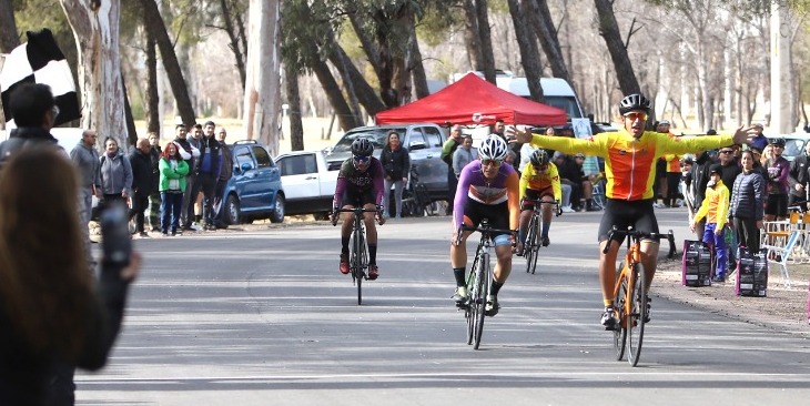 Volvió la fiesta del ciclismo al Parque Mariano Moreno