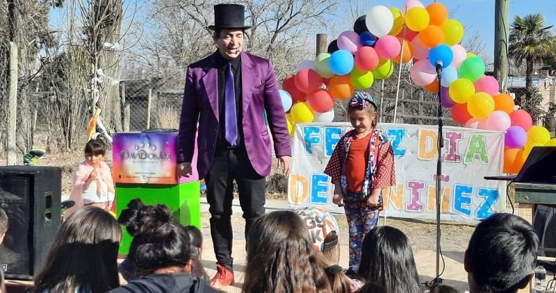 Día de la Ñiñez, se celebra en barrios, distritos y una fiesta especial en el parque