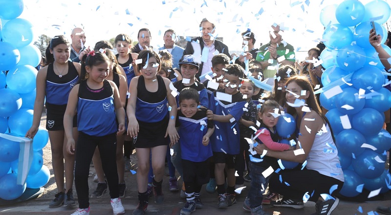 Inauguraron la cancha de hockey y la Plaza de Cuadro Nacional