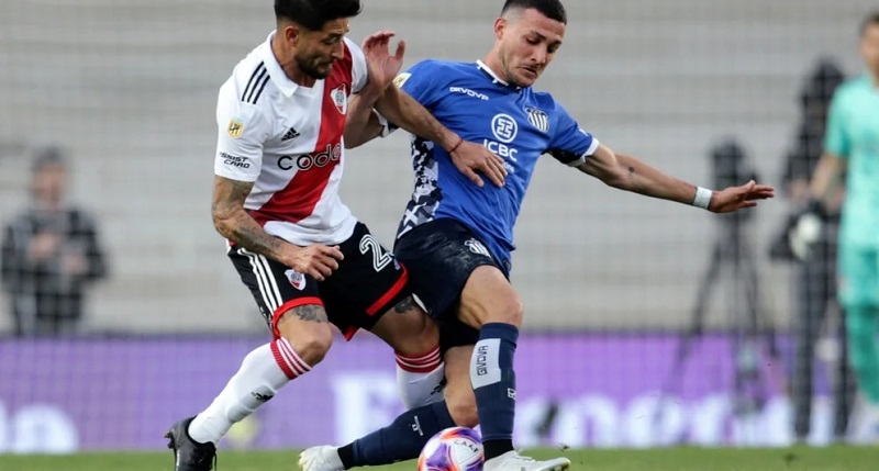Talleres despidió a River del campeonato