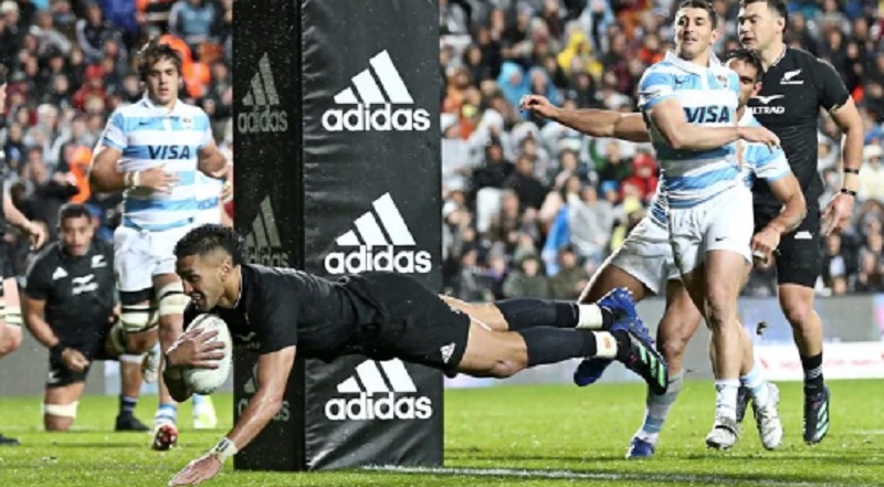 Se enojaron los All Blacks y arrasaron a Los Pumas