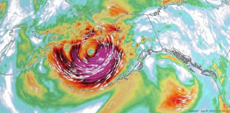 Alaska se enfrenta a su tormenta más fuerte en más de una década