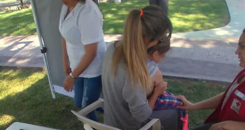 Vacunan en el Parque Infantil contra el sarampión, rubeola, paperas y polio