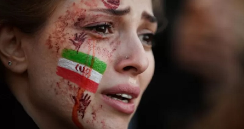 Cómo viven las mujeres en Irán, el país donde por ley valen la mitad que los hombres