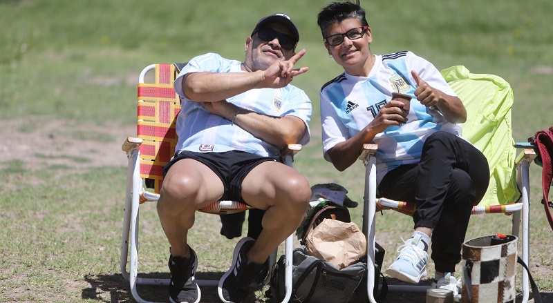 Vení a alentar a la selección en pantalla gigante, música y sorteos de camisetas y pelotas oficiales