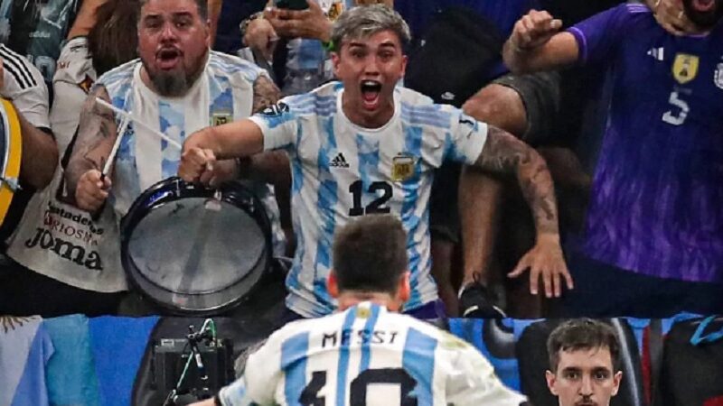 “Mi hermano es un ángel”: le sacaron la mejor foto con Messi y un detalle en la bandera emocionó a todos