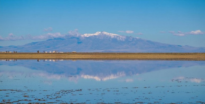Entre tristeza y nostalgia, la laguna Las Salinas está practicamente seca