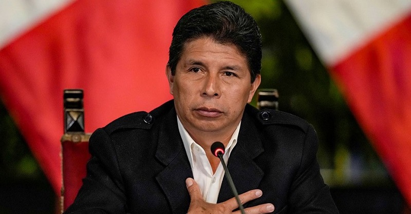 Crisis en Perú: tras el intento de golpe de estado, Pedro Castillo fue detenido