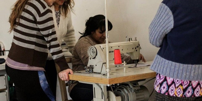 Curso intensivo de uso de máquinas de coser industriales