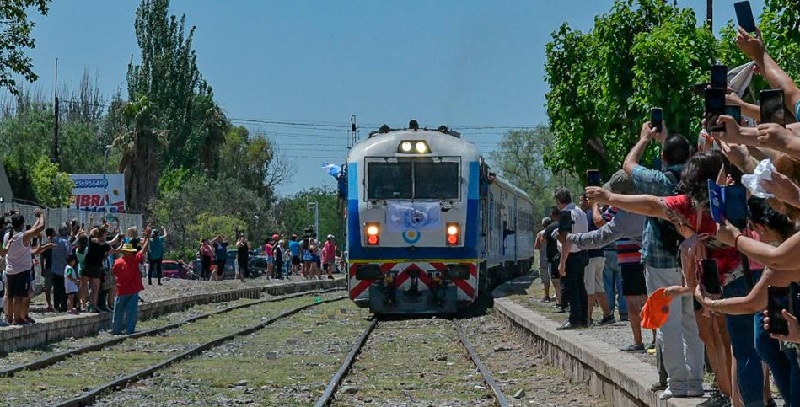 A dos meses del anuncio de Alberto Fernández, aún no hay noticias de la vuelta del tren a Mendoza