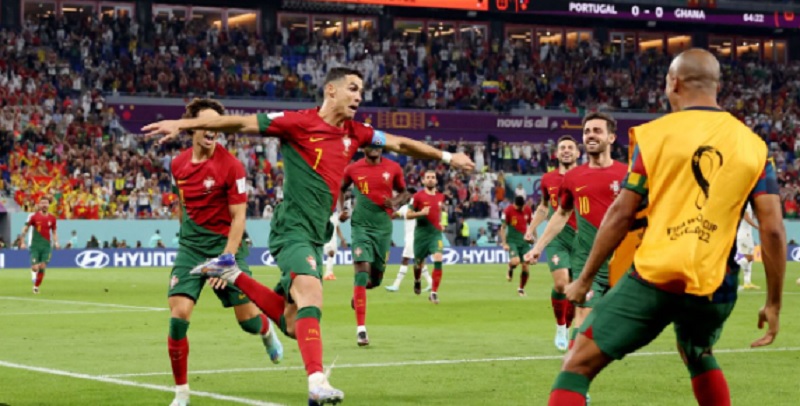 Portugal aplastó a Suiza y se metió en cuartos de final