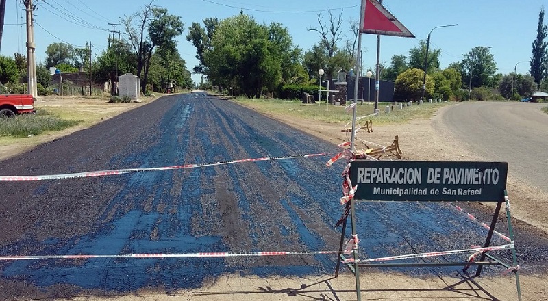 Asfalto en distritos, segunda etapa en La Llave y se viene El Nihuil