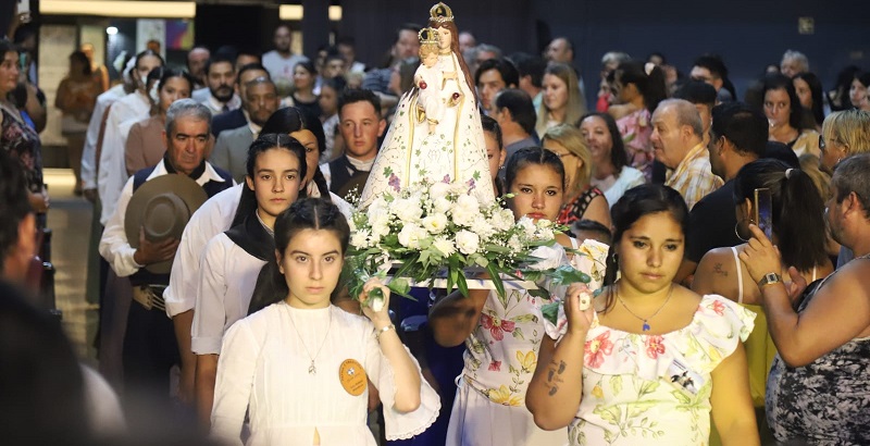 Se realizó la Bendición de los Frutos a teatro lleno