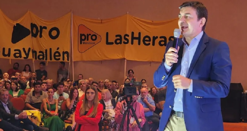 Omar De Marchi prepara su «operativo verano» para recorrer Mendoza como precandidato a gobernador
