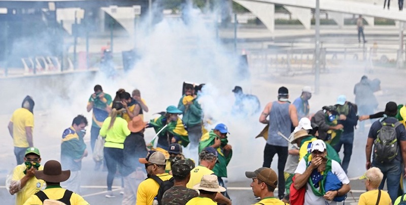 Bolsonaristas invaden el Congreso, el Palacio Presidencial y la Corte Suprema de Brasil