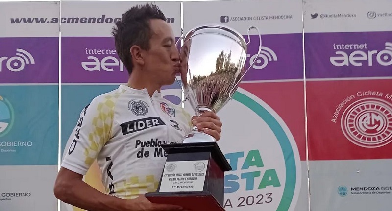 El colombiano Nicolás Paredes ganó la 47° edición de la Vuelta de Mendoza