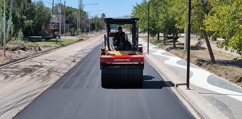 Se asfalta el corredor Dean Funes