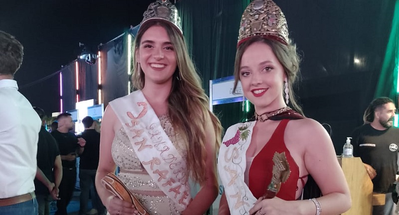 Candela acompañó a Rocío Pescara en la tradicional «Pisada de la Uva»