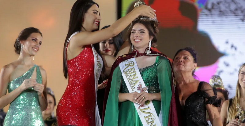 Ana Laura, de La Paz, es nuestra reina de la Vendimia