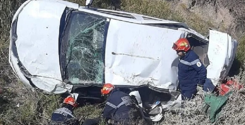 Semana Santa trágica: un turista chileno murió en un vuelco en alta montaña