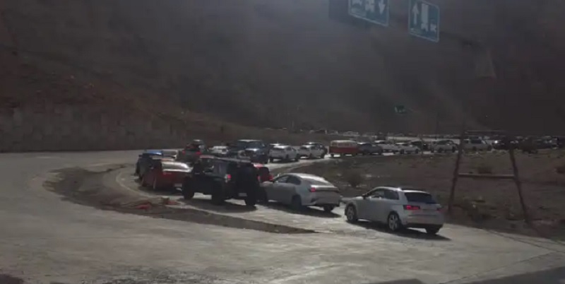 Ingreso masivo de chilenos antes del cierre del paso Cristo Redentor