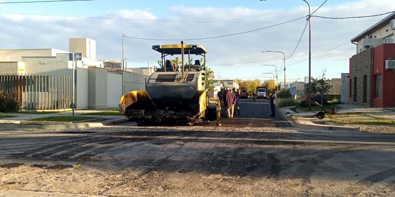 Empezó la pavimentación en Barrio Docente