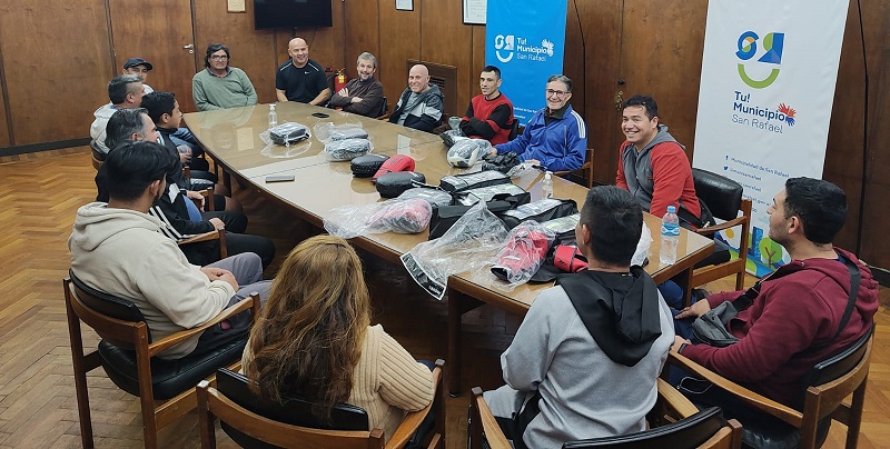 Sanrafaelinos micoremprendedores recibieron apoyo económico del municipio