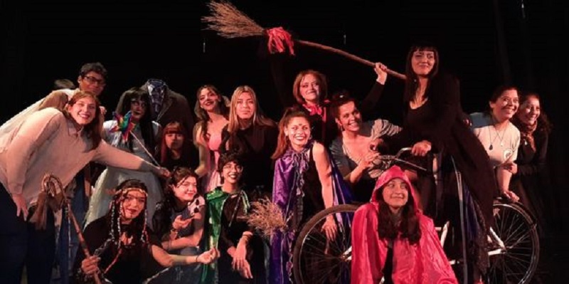 Más de 900 personas disfrutaron de una obra de teatro de la escuela Arias Ballofet