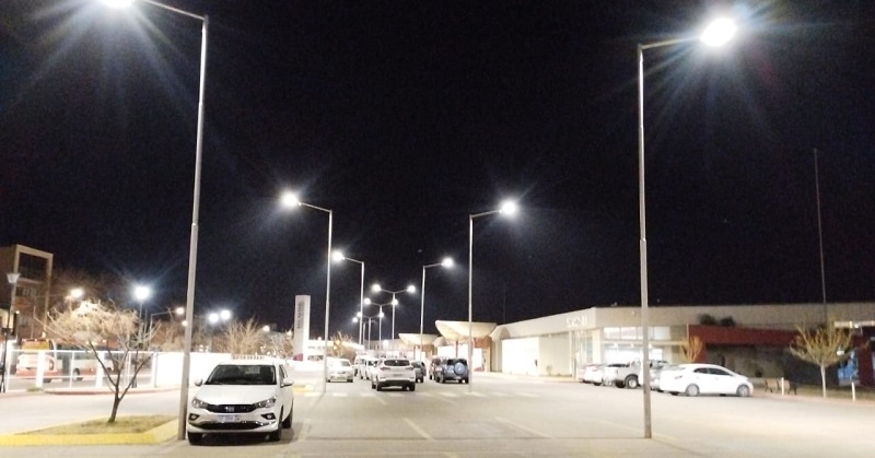 Se colocaron potentes luces LED en el predio de la terminal
