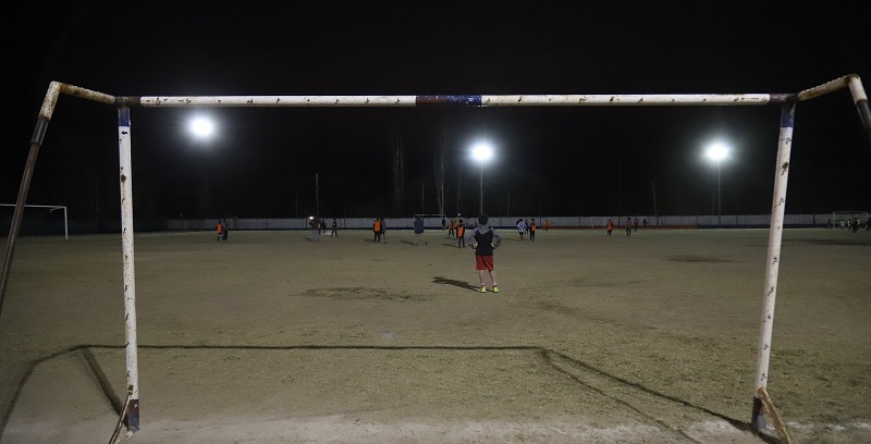 Destacan importante inversión en reflectores LED para entidades deportivas