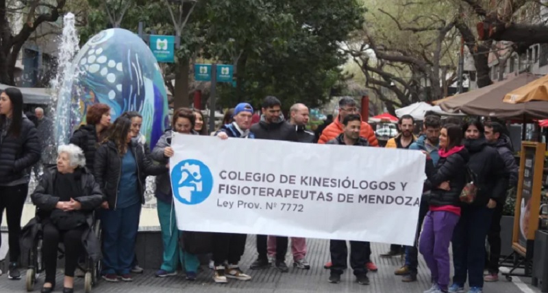 Kinesiólogos suspendieron la atención domiciliaria por tiempo indeterminado