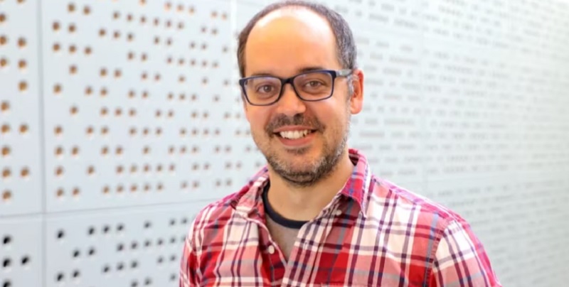 El español que descubrió cómo las células se transforman en tumores: “Esto permitirá buscar nuevos tipos de fármacos contra el cáncer”