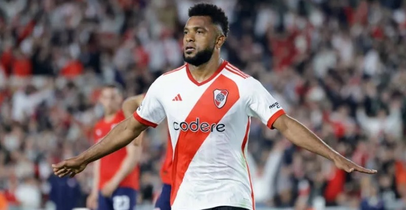 River goleó a Independiente y es el nuevo líder de la Zona A