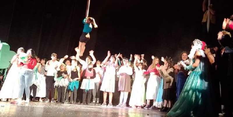 La escuela Chimeno Codó de San Rafael presentó la obra “Blanca y el Leñador”